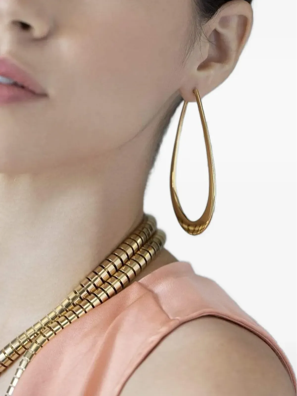 Sidney Garber 黄金クレセントオーバルフープピアス - 画像2