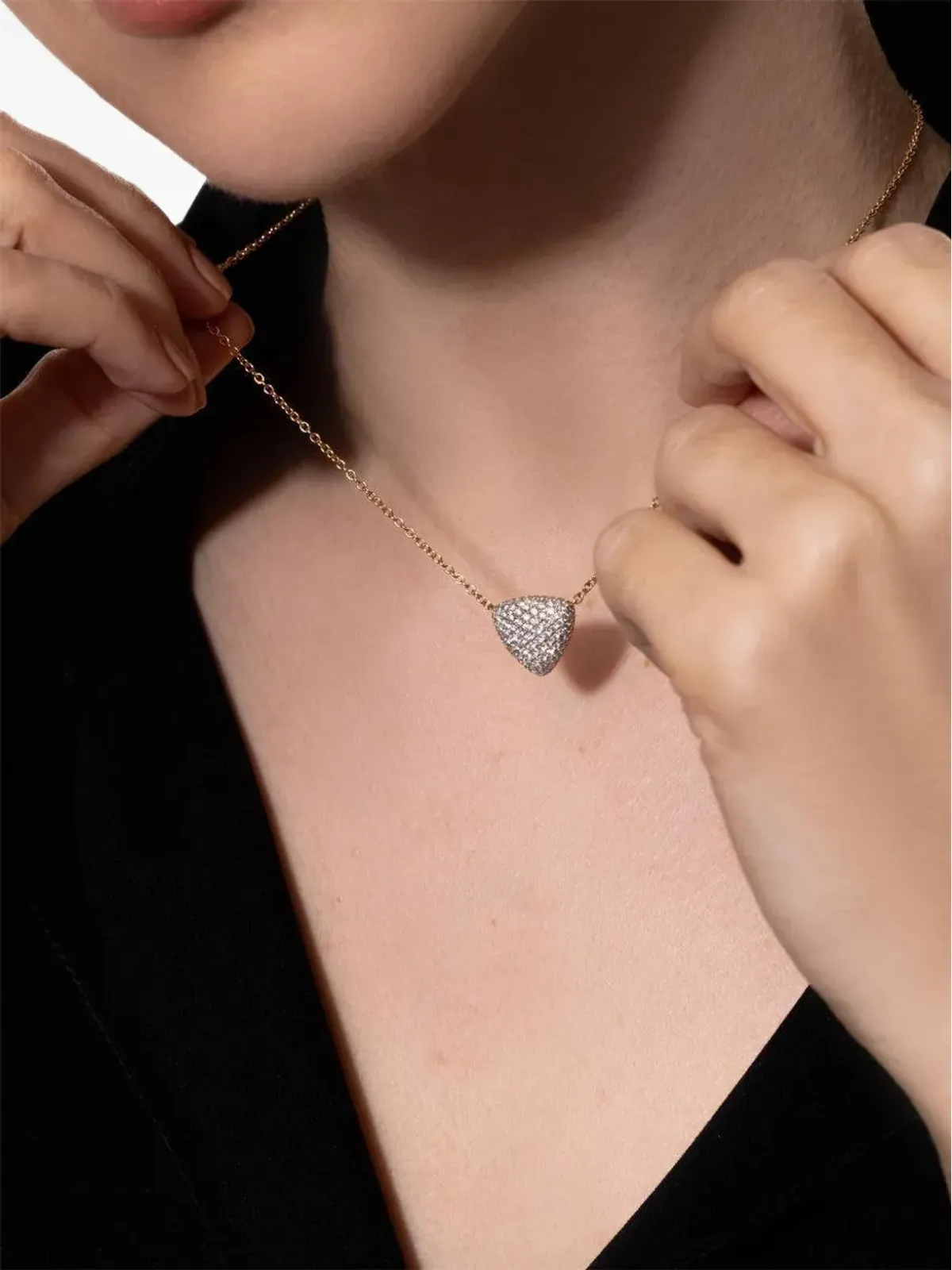 VHERNIER 18K ローズゴールド Freccia ダイヤモンド ネックレス - 画像3