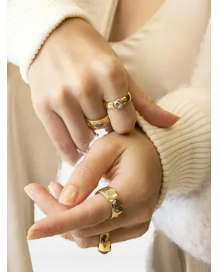 NIMO WITH LOVE 18K イエローゴールド サファイア リング - サムネイル4