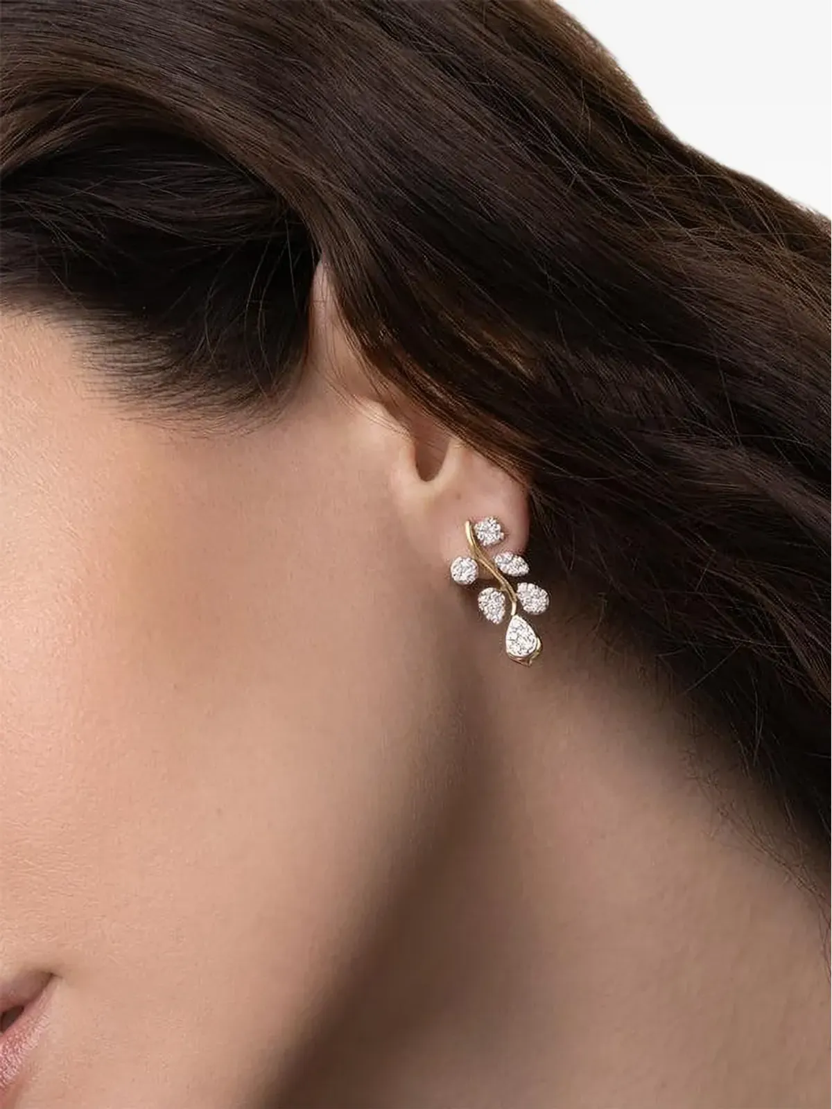 Sara Weinstock 18K Yellow Gold Diamond Cluster Earrings - 画像5