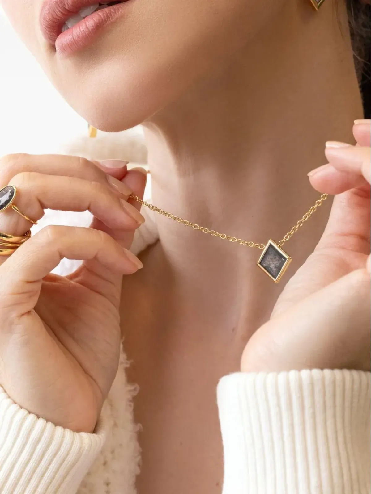 NIMO WITH LOVE 18Kイエローゴールド ベゼルセッティング ダイヤモンド ネックレス - 画像2