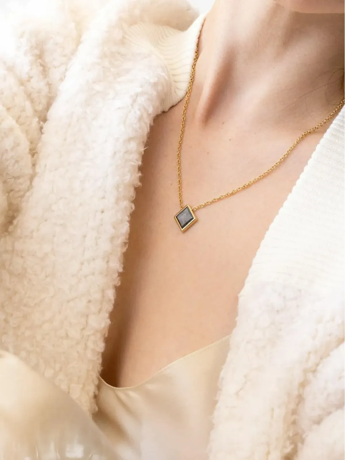 NIMO WITH LOVE 18Kイエローゴールド ベゼルセッティング ダイヤモンド ネックレス - 画像3