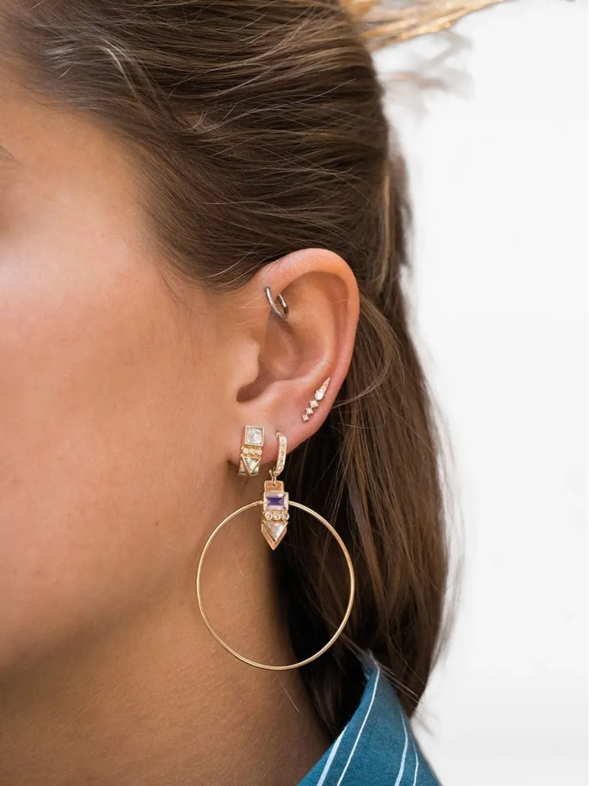 Celine Daoust ムーンストーン ダイヤモンド フープピアス - 画像2