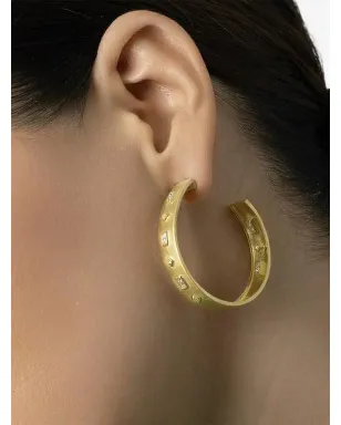 Tanya Farah 18Kイエローゴールド ダイヤモンド ベゼル フープピアス - サムネイル2