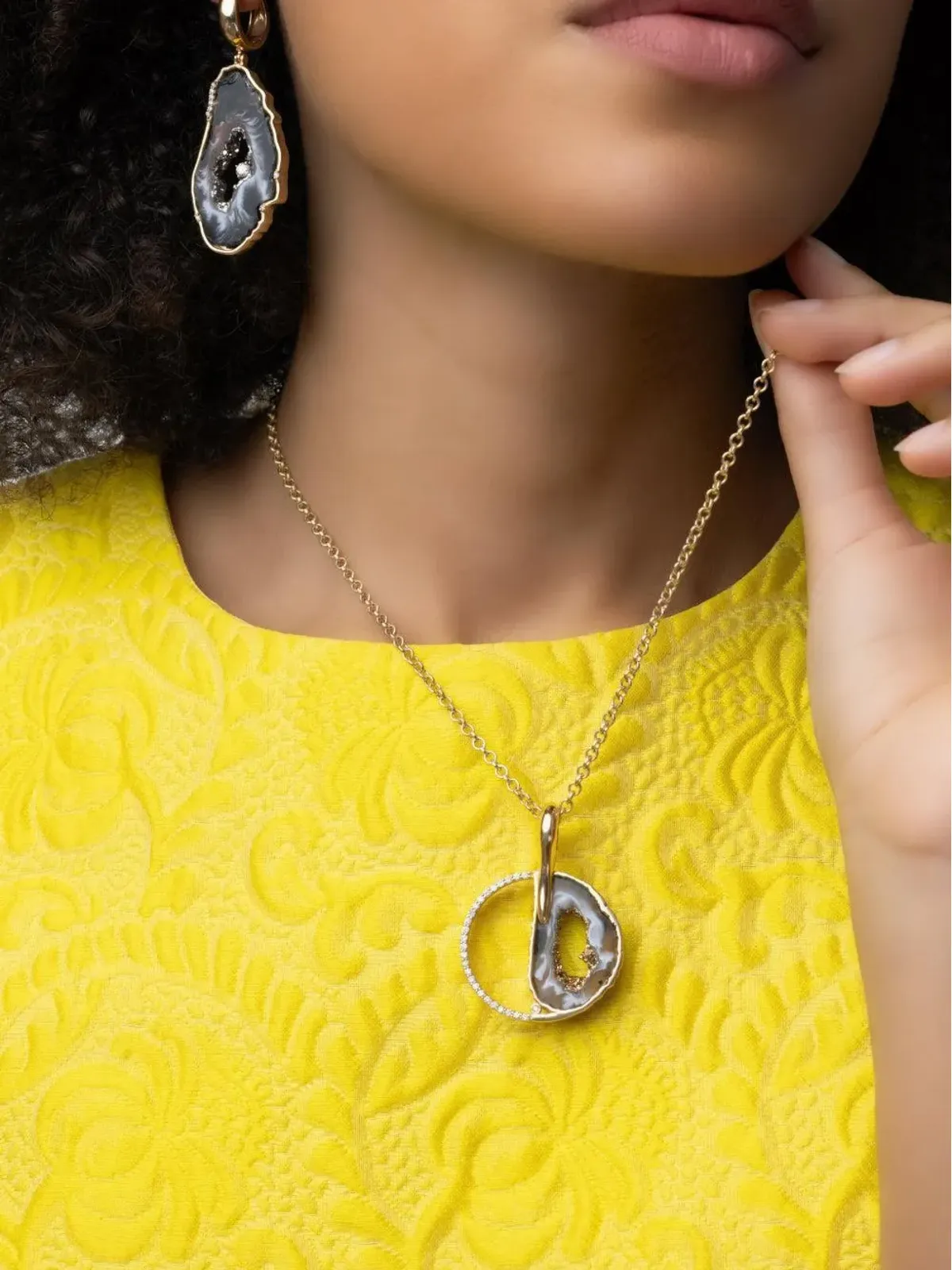 DENISE CASSOU 18K イエローゴールド ダイヤモンドとアゲート ペンダント - 画像4