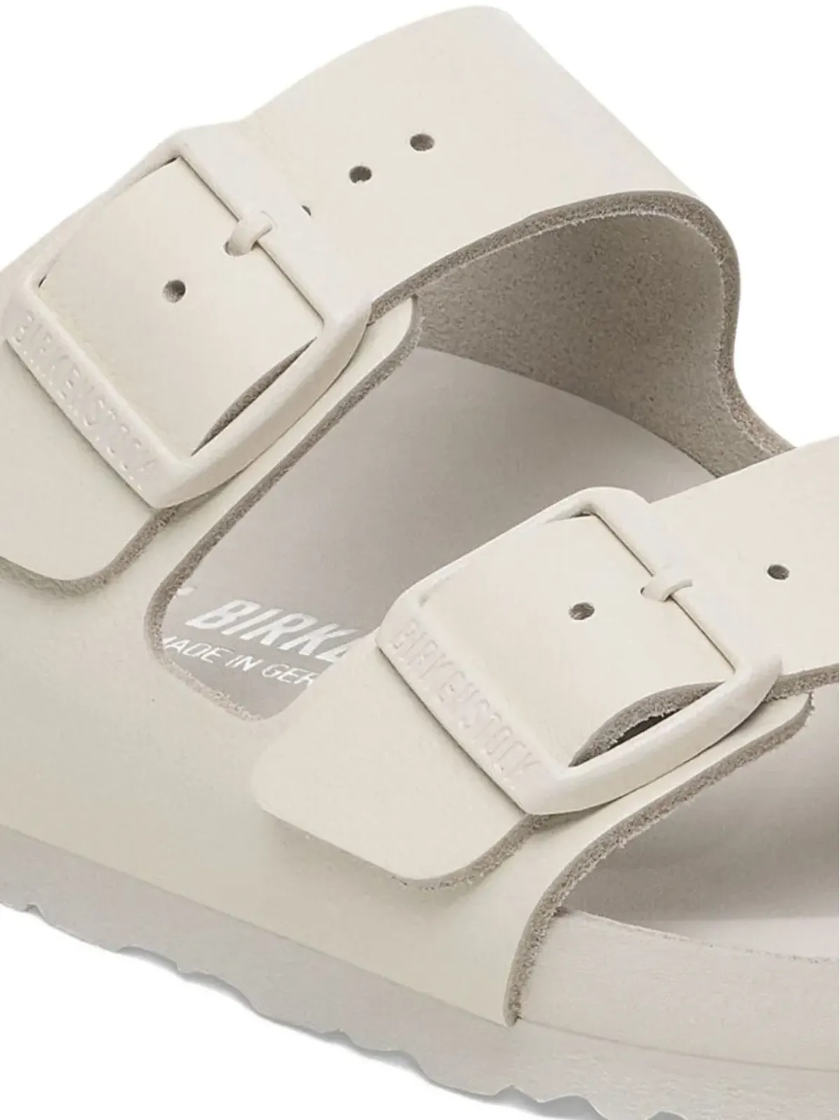 Birkenstock アリゾナ バックル留めのフラットサンダル（ホワイト） - 画像5