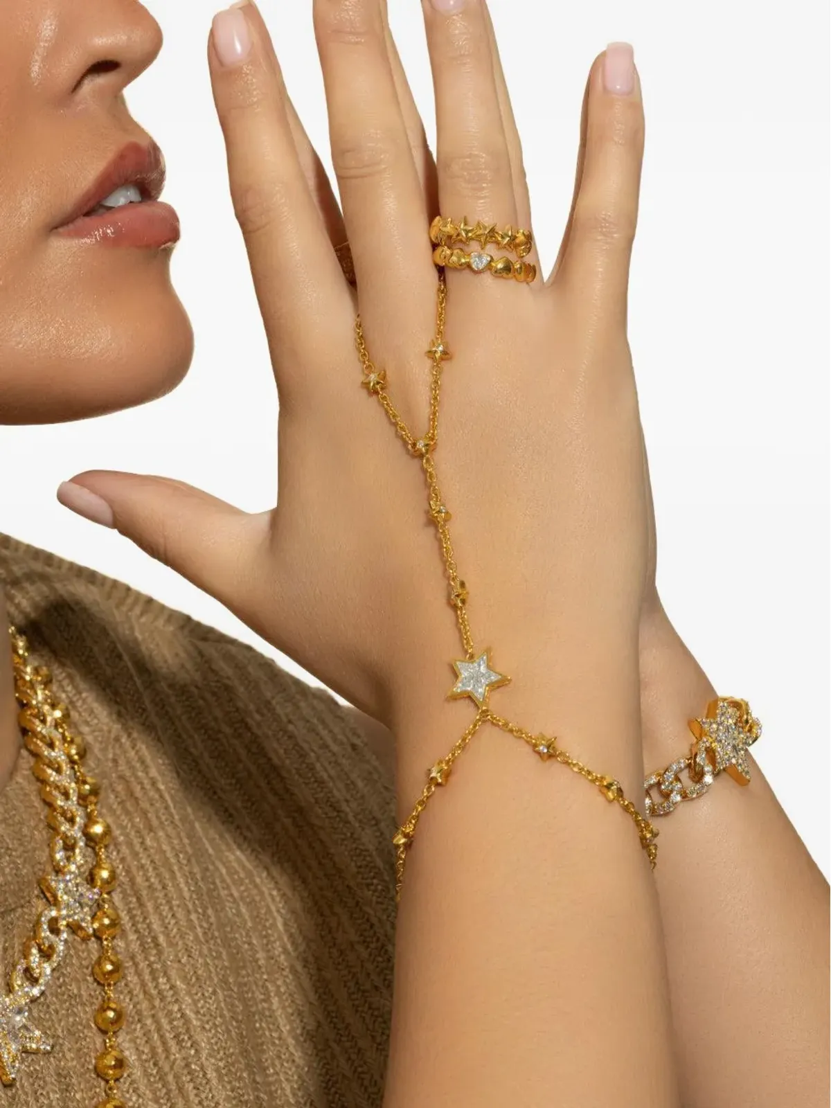 BUDDHA MAMA 22K イエローゴールド パフィー ハート ダイヤモンド リング - 画像2