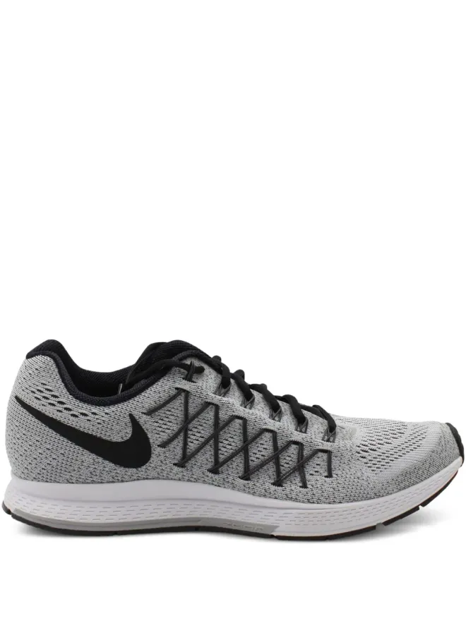 Nike Vintage Nike Vintage Zoom Pegasus 32 ランニングシューズの商品画像