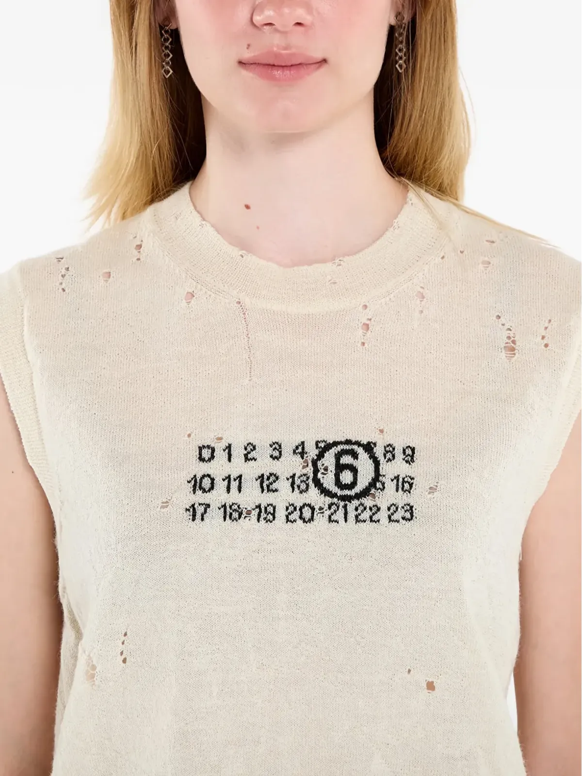 MM6 Maison Margiela Numeric-logo distressed knitted ベスト - 画像5