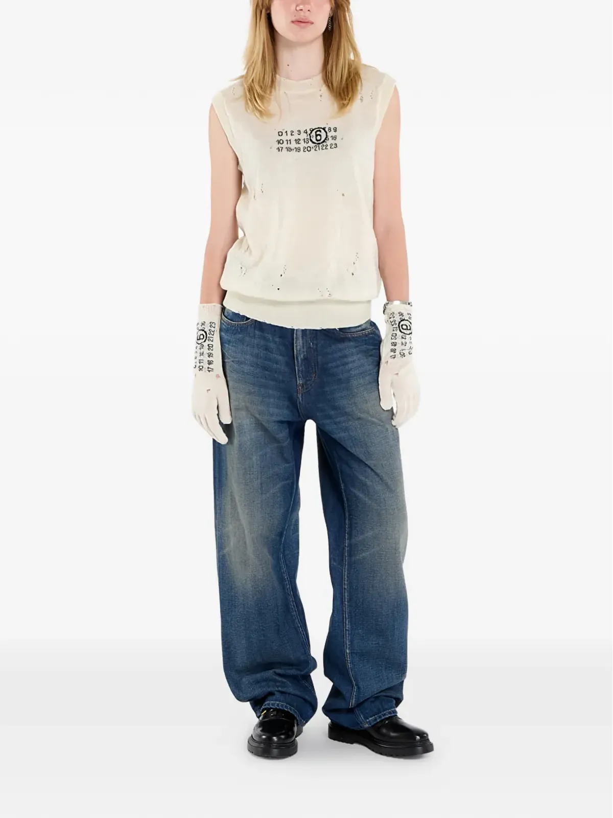 MM6 Maison Margiela Numeric-logo distressed knitted ベスト - 画像2