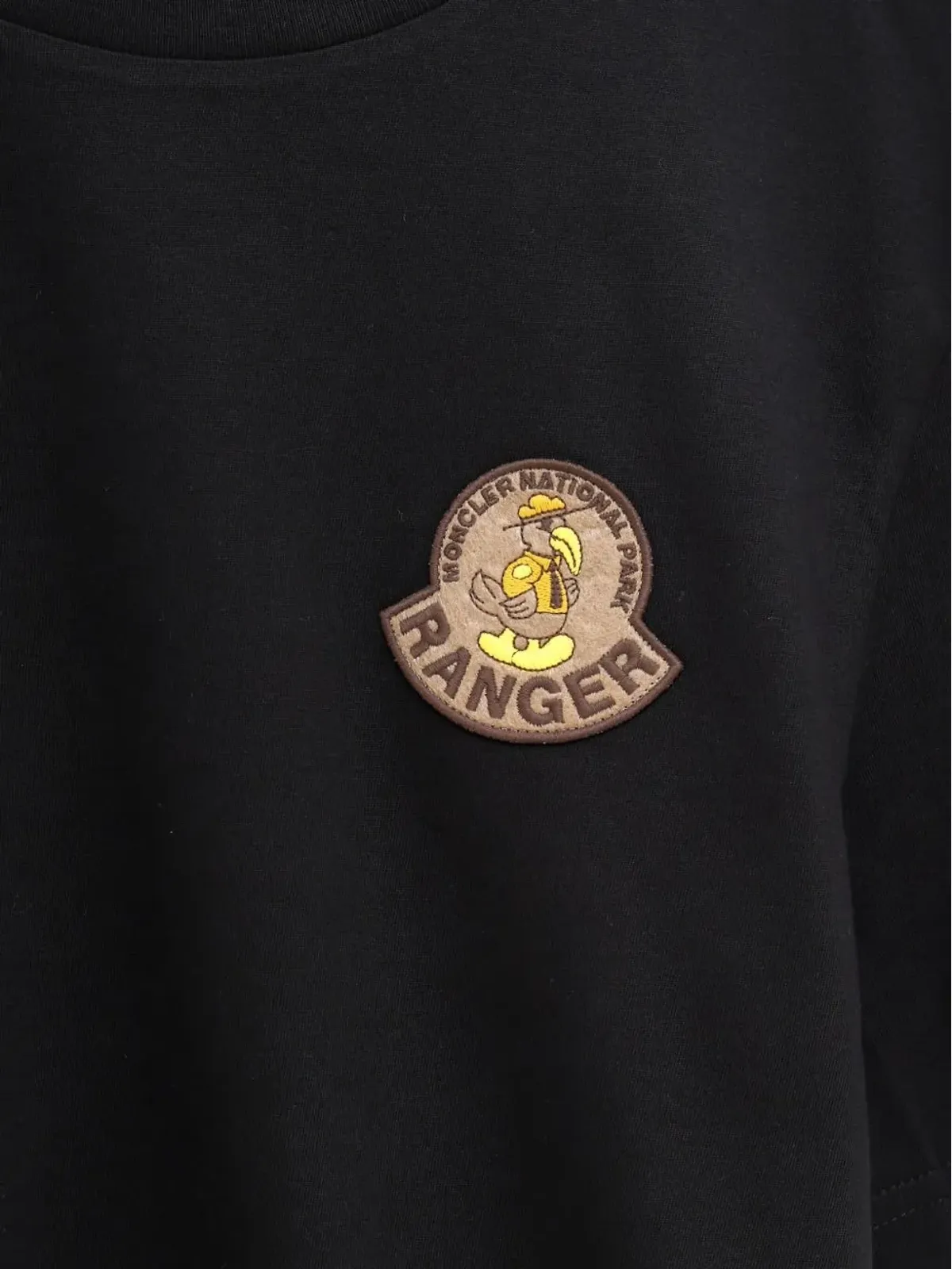 Moncler アップリケ付きTシャツ ブラック - 画像3