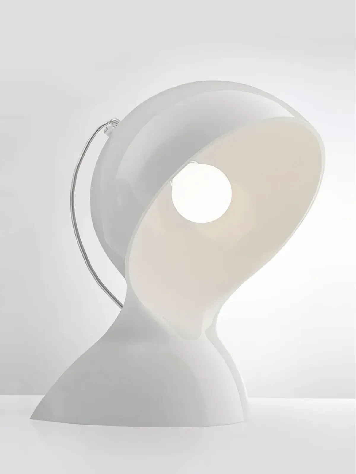 Artemide Dalù curved-shade テーブルランプ - 画像3