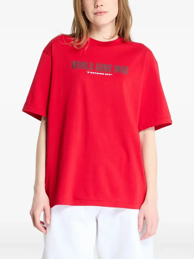 A BATHING APE® A BATHING APE® スローガン グラフィックTシャツの商品画像