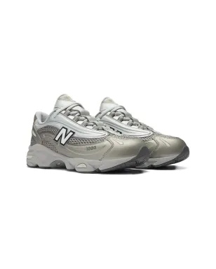 New Balance Kids 1000 Lace メタリックエフェクト スニーカー - サムネイル1
