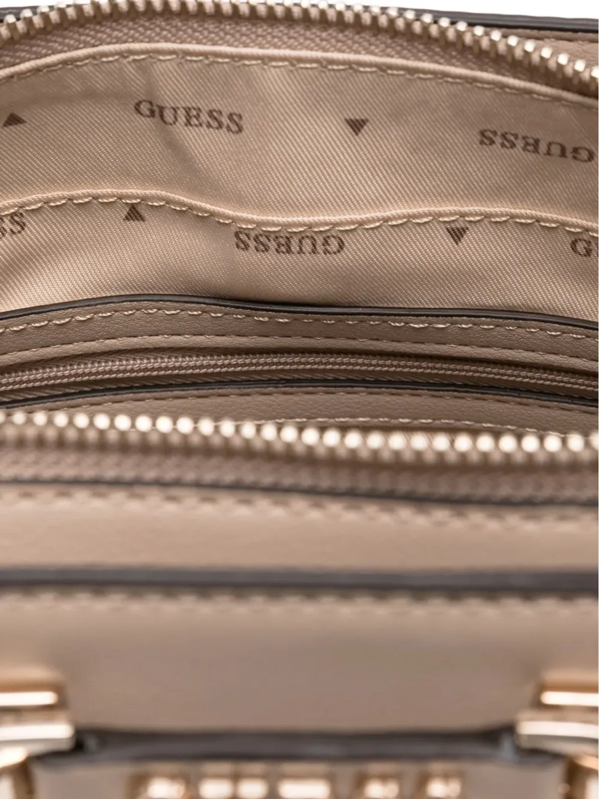 GUESS USA ダブルハンドル ロゴプレート トートバッグ - 画像4