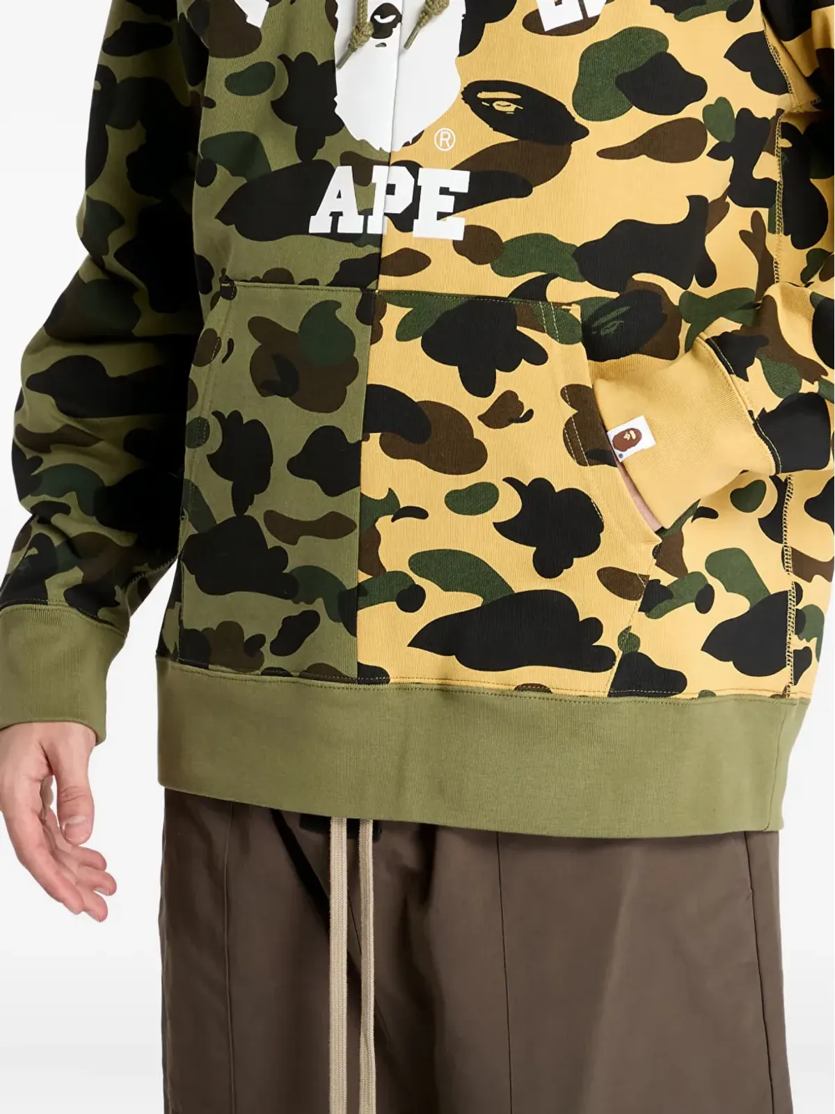 A BATHING APE カモフラージュ柄フーディ - 画像3