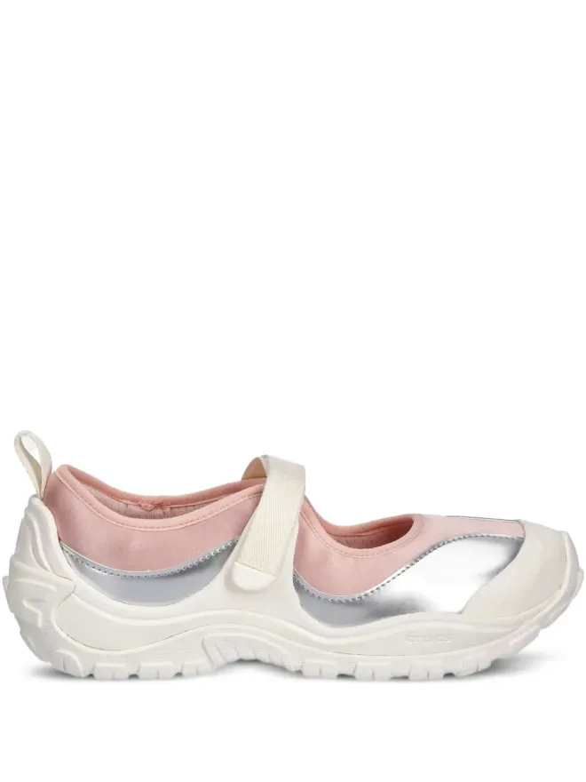Crocs Crocs メタリックストラップスニーカーの商品画像