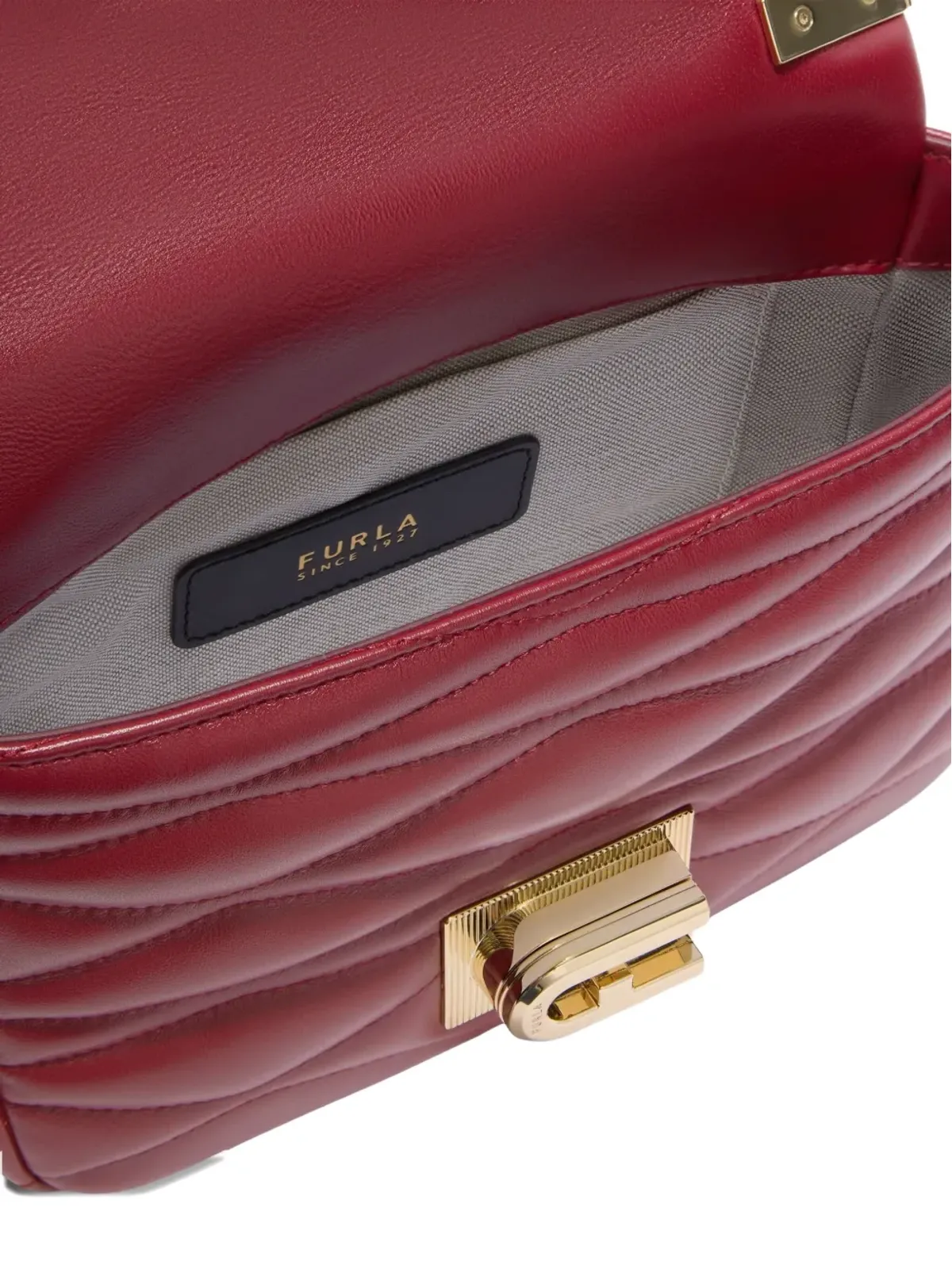 Furla 小さめ Mala キルティング チェーンストラップ クロスボディバッグ - レッド - 画像4