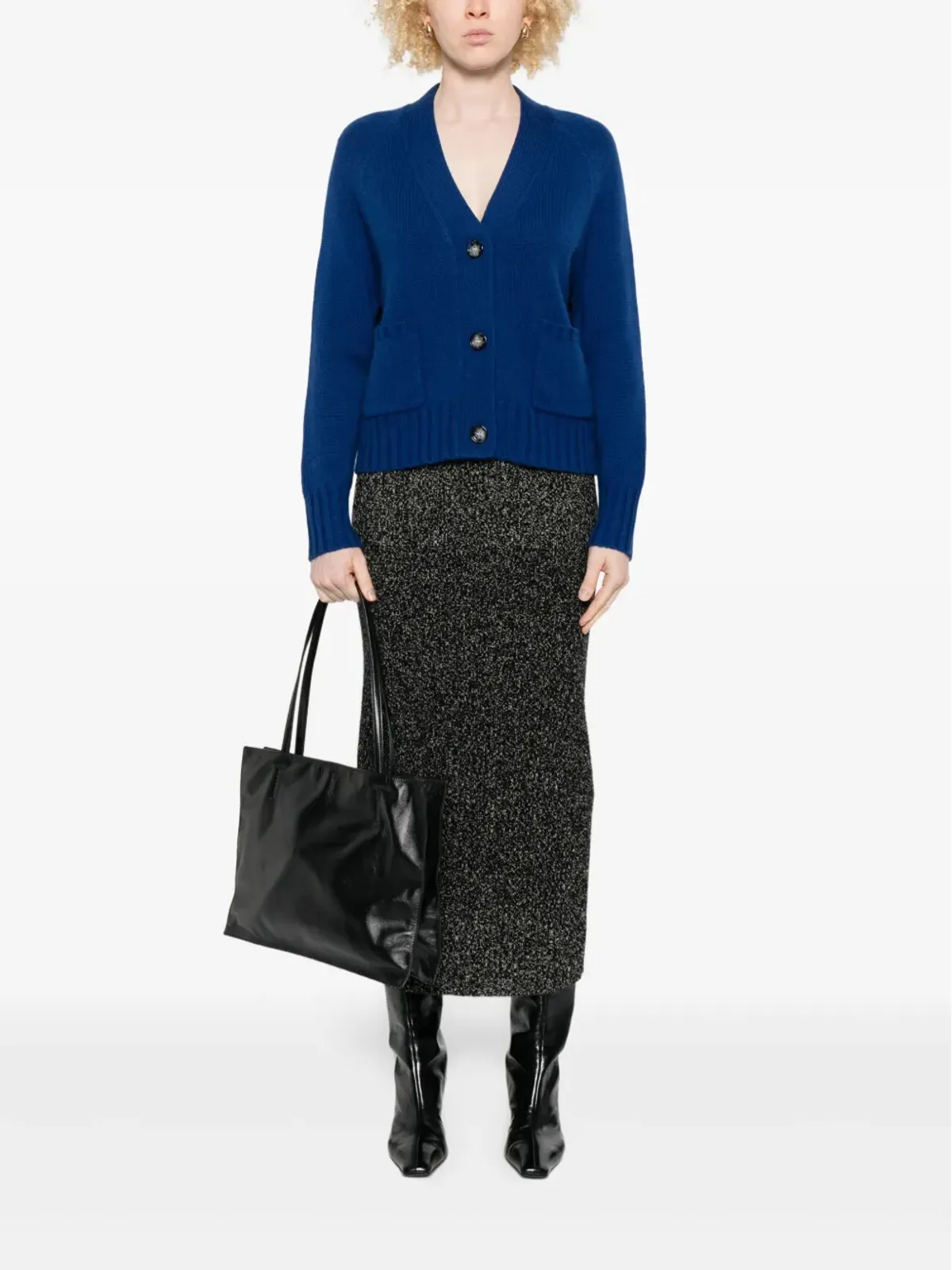 Allude パッチポケット付きボタンカーディガン - 画像2