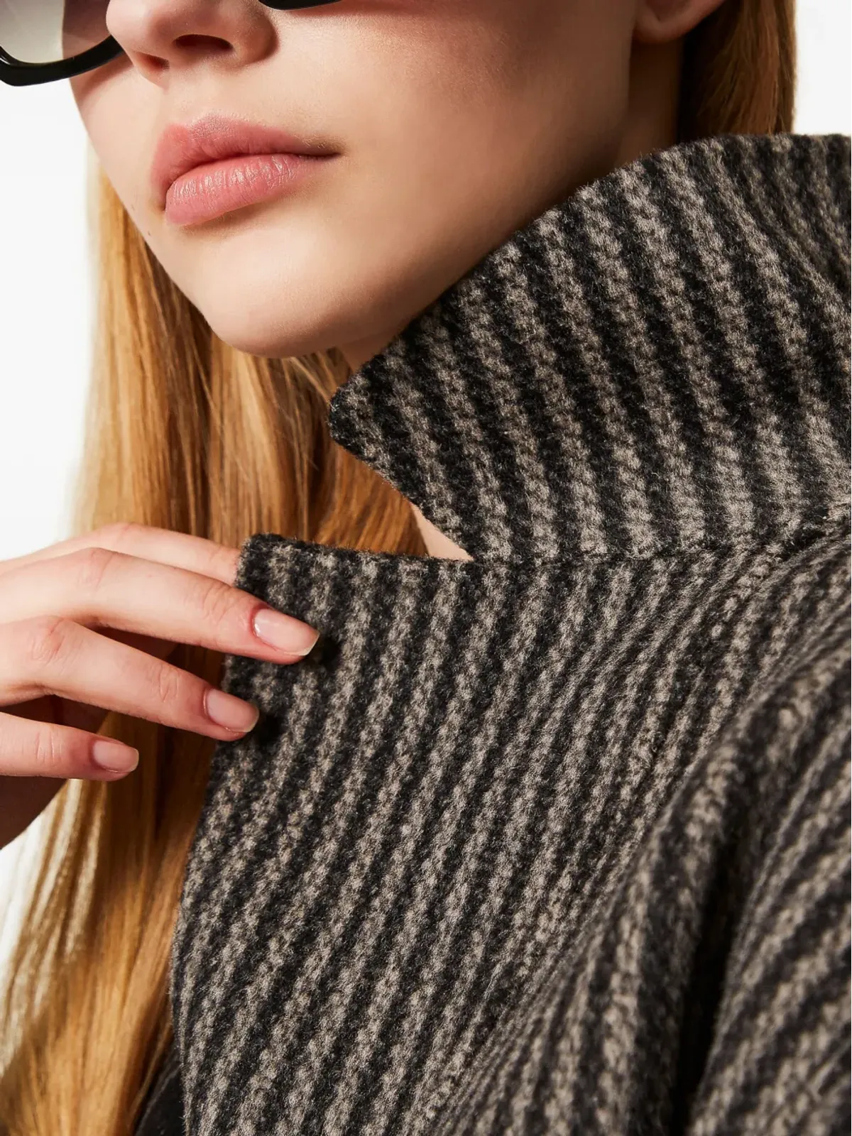 TWINSET ストライプ柄リバーシブルデザインコート - 画像5