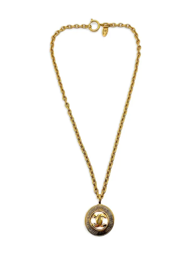 CHANEL Pre-Owned CHANEL Pre-Owned ビンテージ 1980s ロゴエンボス ネックレス - ゴールドの商品画像