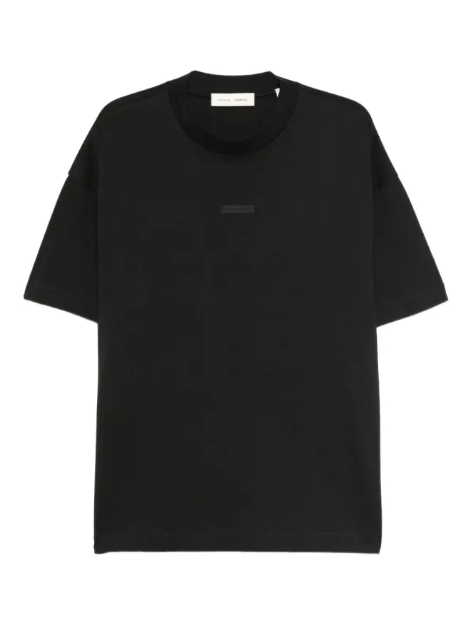 Fear of God ESSENTIALS FEAR OF GOD ESSENTIALS ロゴプレート コットン Tシャツの商品画像
