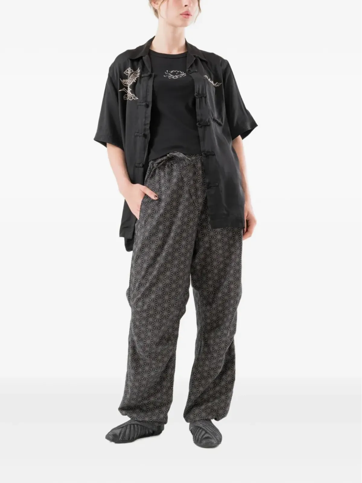 Maharishi 幾何学模様トラックパンツ（ネイビー） - 画像2