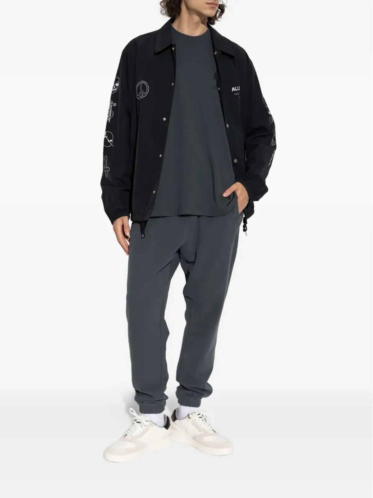 AllSaints オーランド ロゴディテール Tシャツ - 画像2