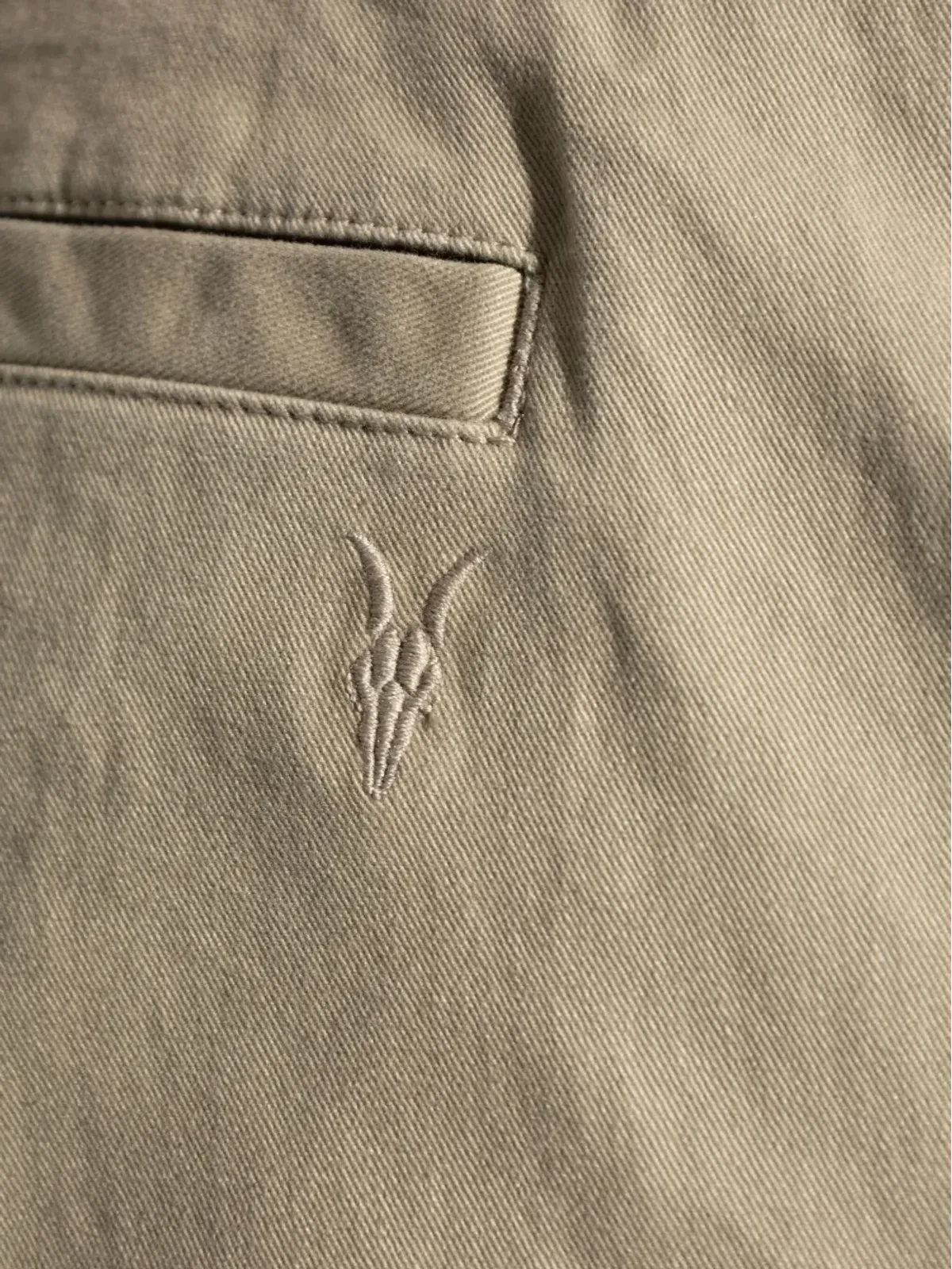 AllSaints 刺繍動物モチーフパンツ - 画像5