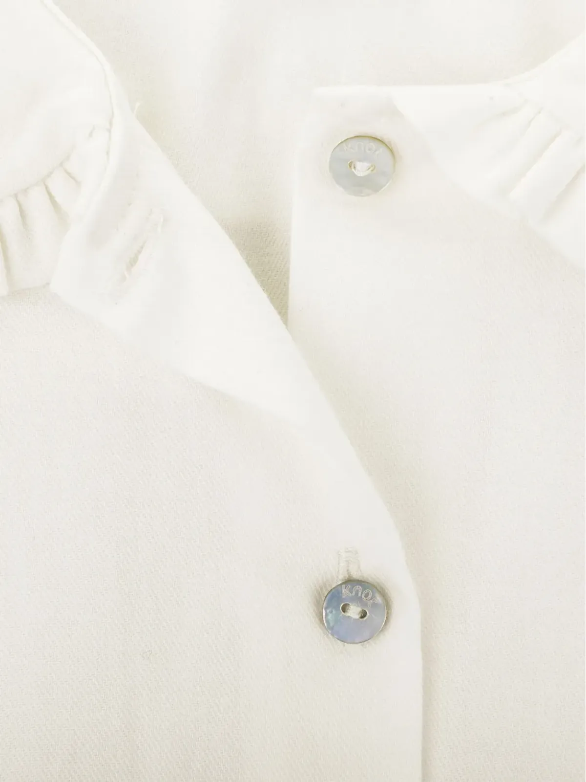 Knot Rhea ラッフルカラーシャツ - 画像3