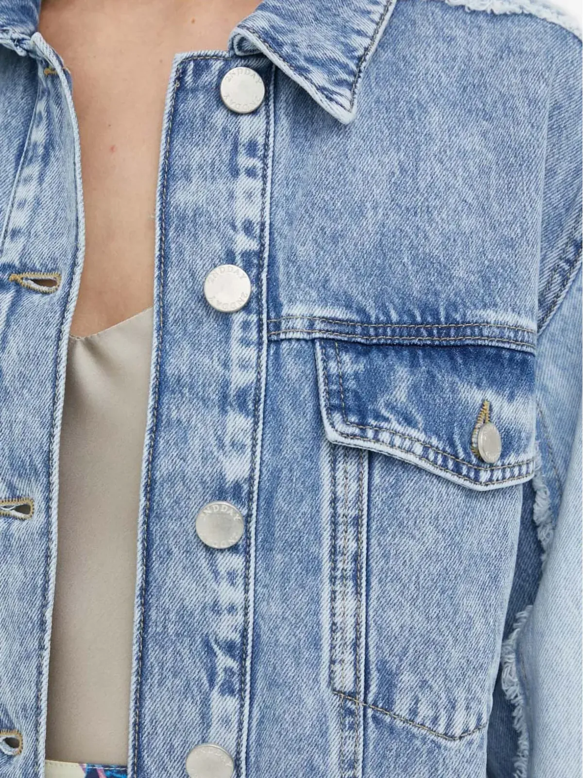 Day Birger Et Mikkelsen ボタン付きほつれ加工デニムジャケット - 画像4