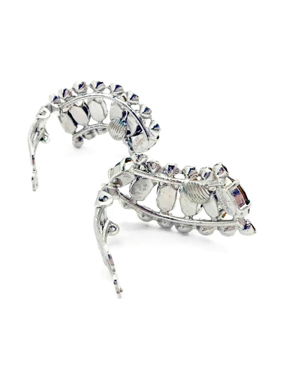 Christian Dior Pre-Owned 1960s marquise-emerald curve clip-on earrings - Silver - 画像3
