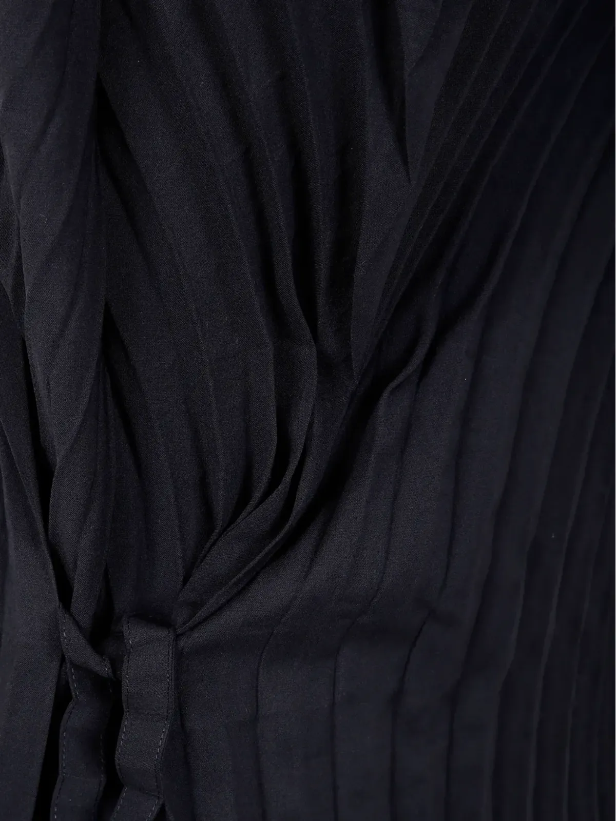Issey Miyake ペーパーバッグプリーツ ミディドレス（ブラック） - 画像3
