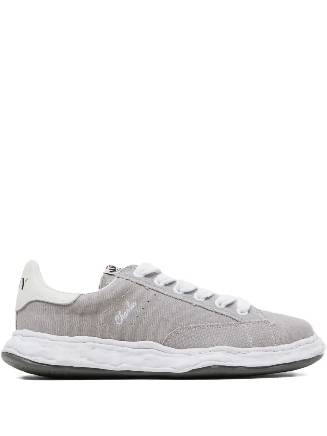 Maison MIHARA YASUHIRO Maison MIHARA YASUHIRO チャールズ ロゴスニーカー - グレーの商品画像