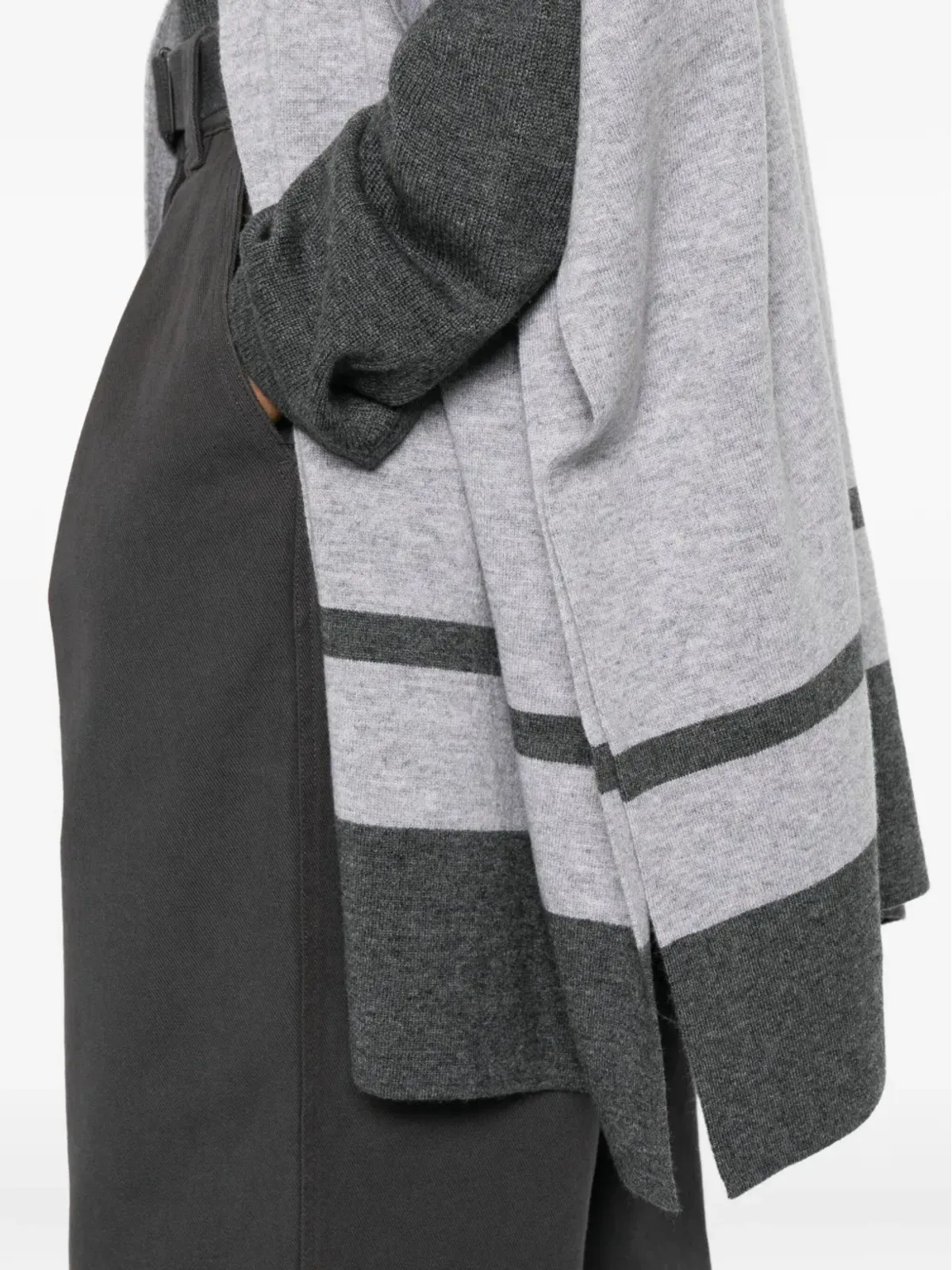 Max Mara ストライプディテール Vネック ケープ - 画像5