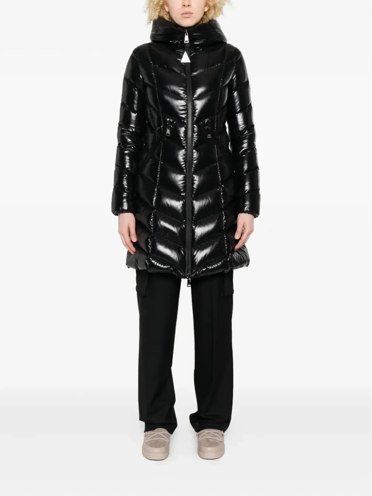Moncler チェボロンキルティング フード付きダウンジャケット ブラック - 画像2