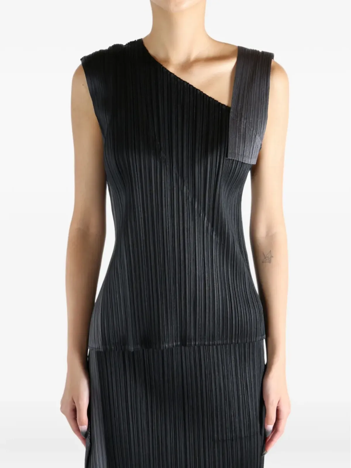 Pleats Please Issey Miyake ポワントプリーツ アシンメトリックトップ - 画像3