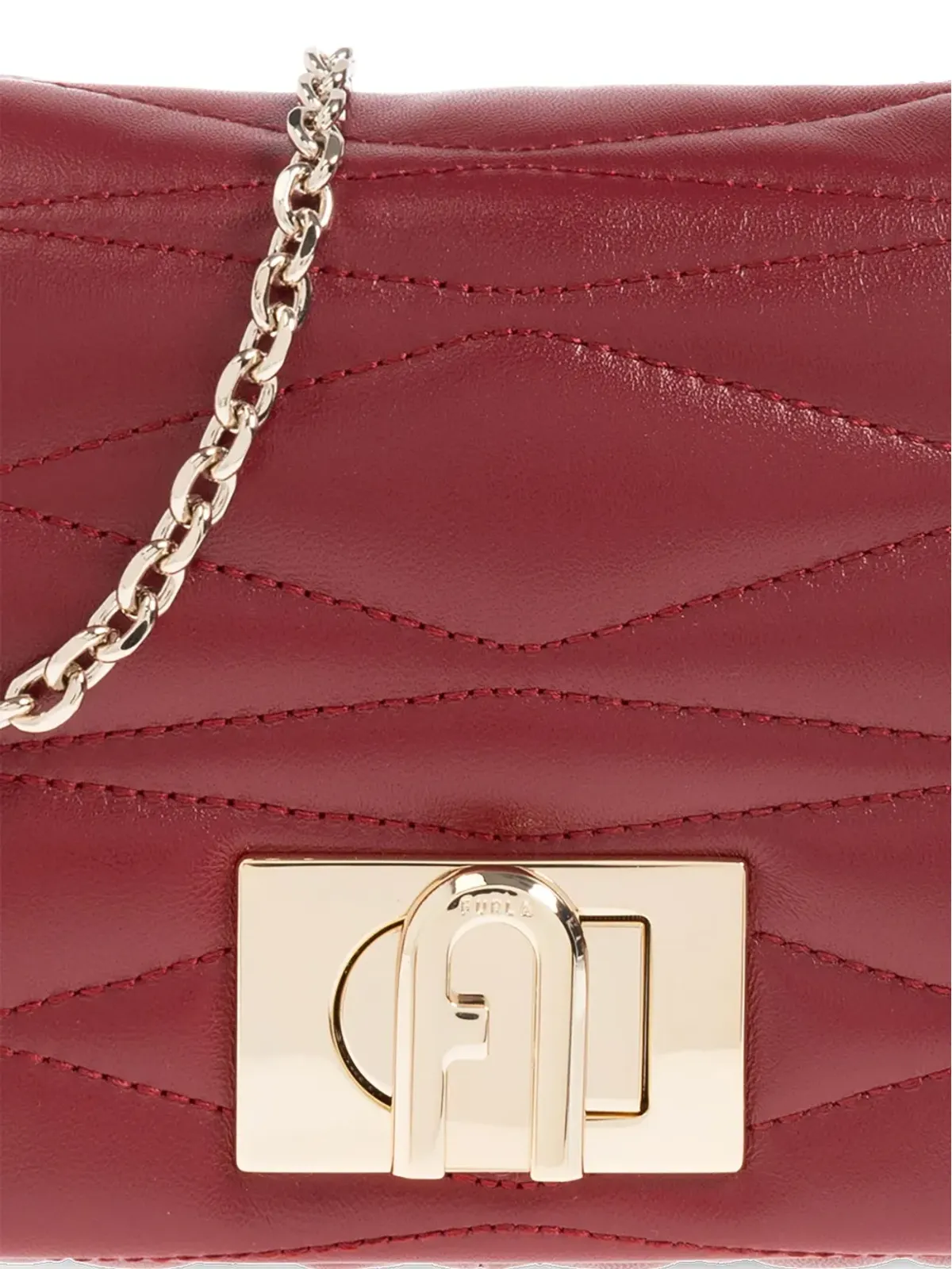Furla キルテッドチェーンミニバッグ - 画像3