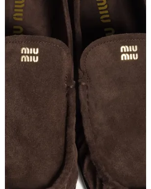 Miu Miu ロゴプリント スエード ローファー - サムネイル4