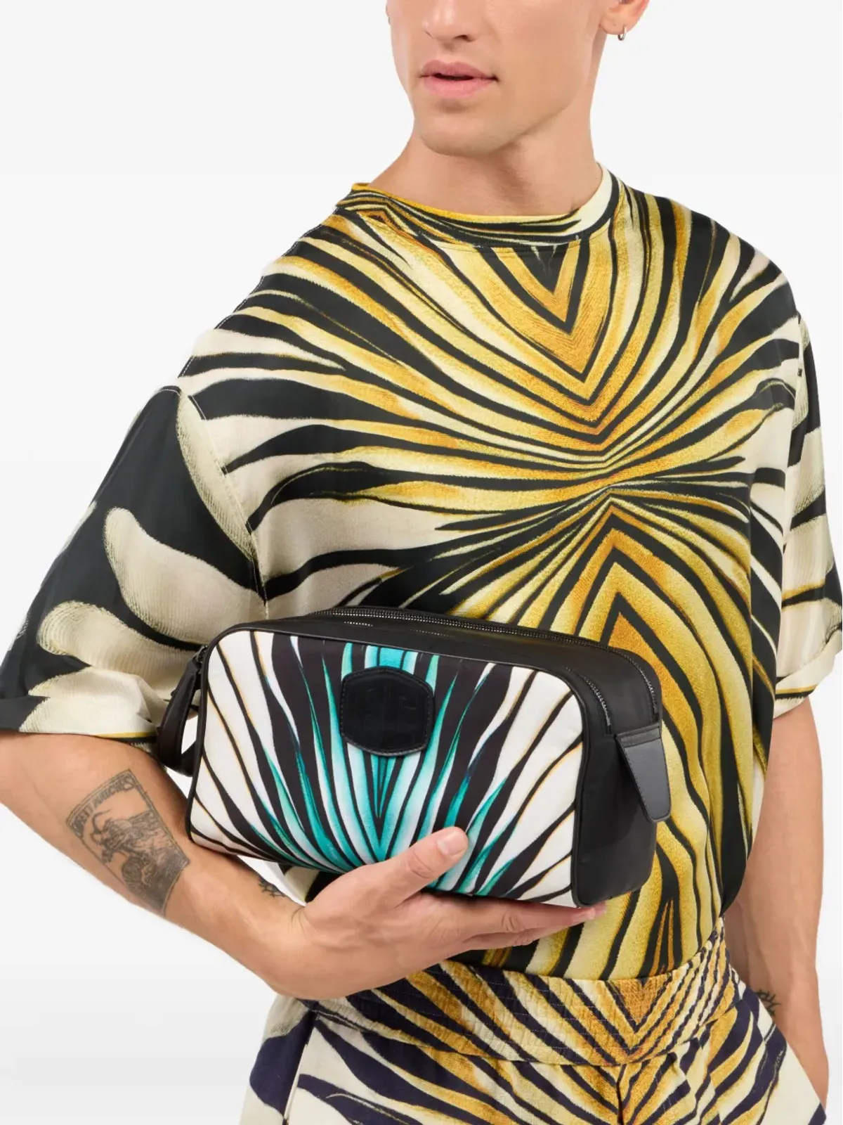 Roberto Cavalli 洗面バッグ 葉柄プリント レザー装飾 - 画像2