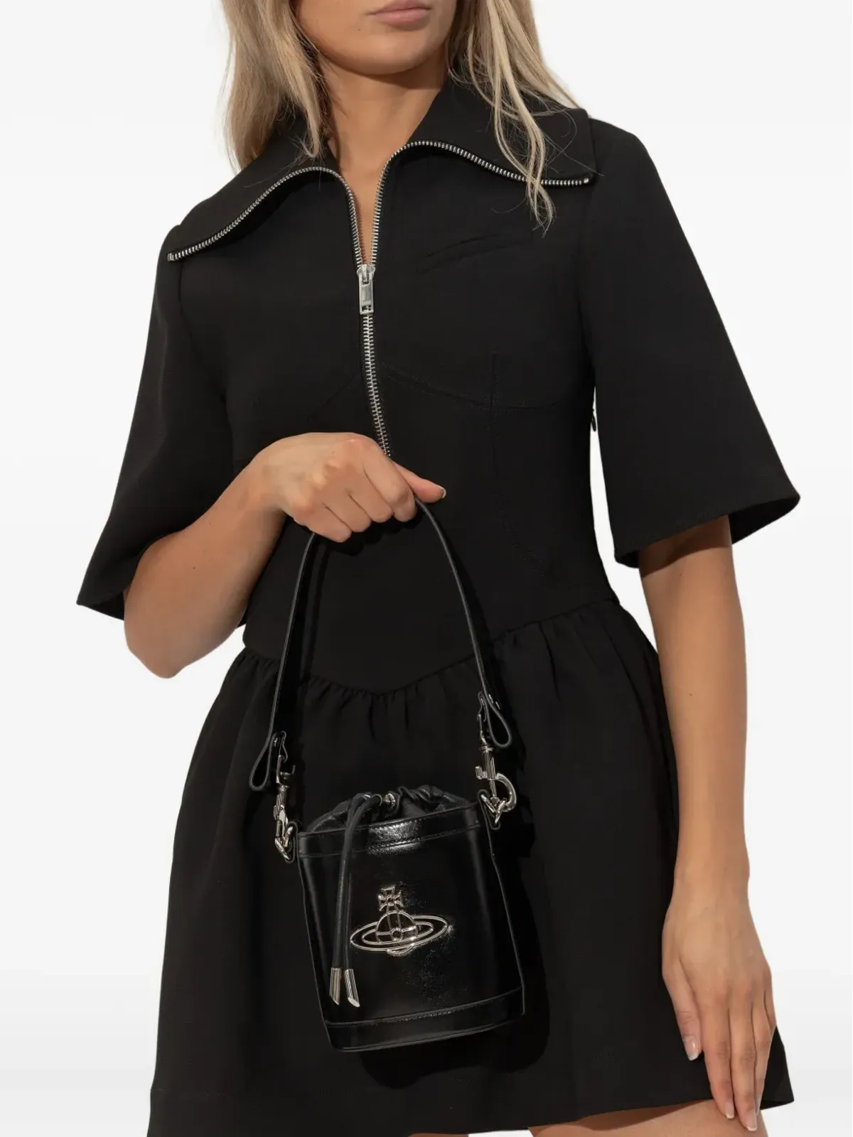 Vivienne Westwood オーブモチーフ付きバケットバッグ - 画像2