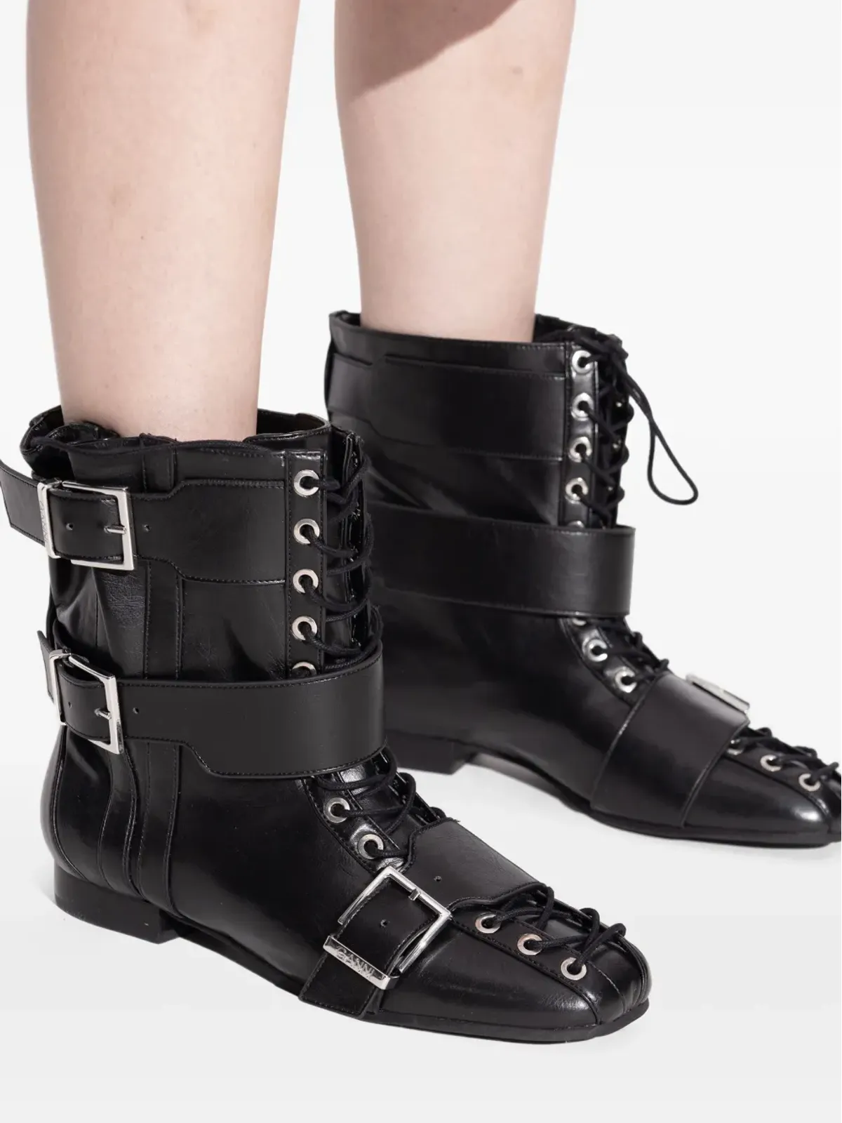 GANNI バックル付きレースアップ コンバットブーツ - 画像5