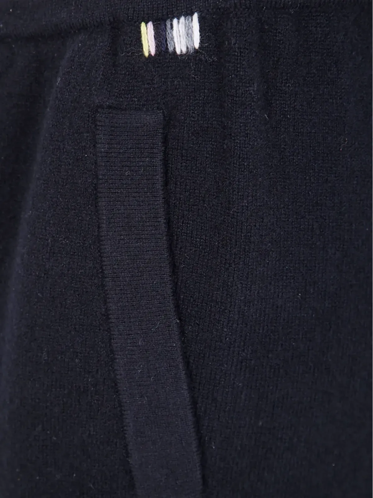 Extreme Cashmere 伸縮ウエストのカシミヤパンツ - 画像3