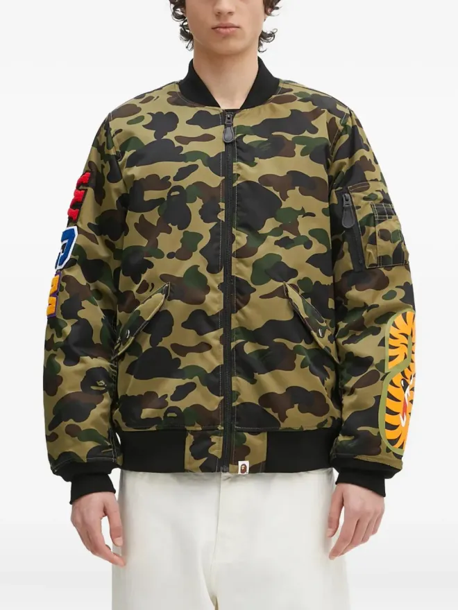 A BATHING APE® A BATHING APE® 1st カモシャーク MA-1 刺繍ボンバージャケットの商品画像