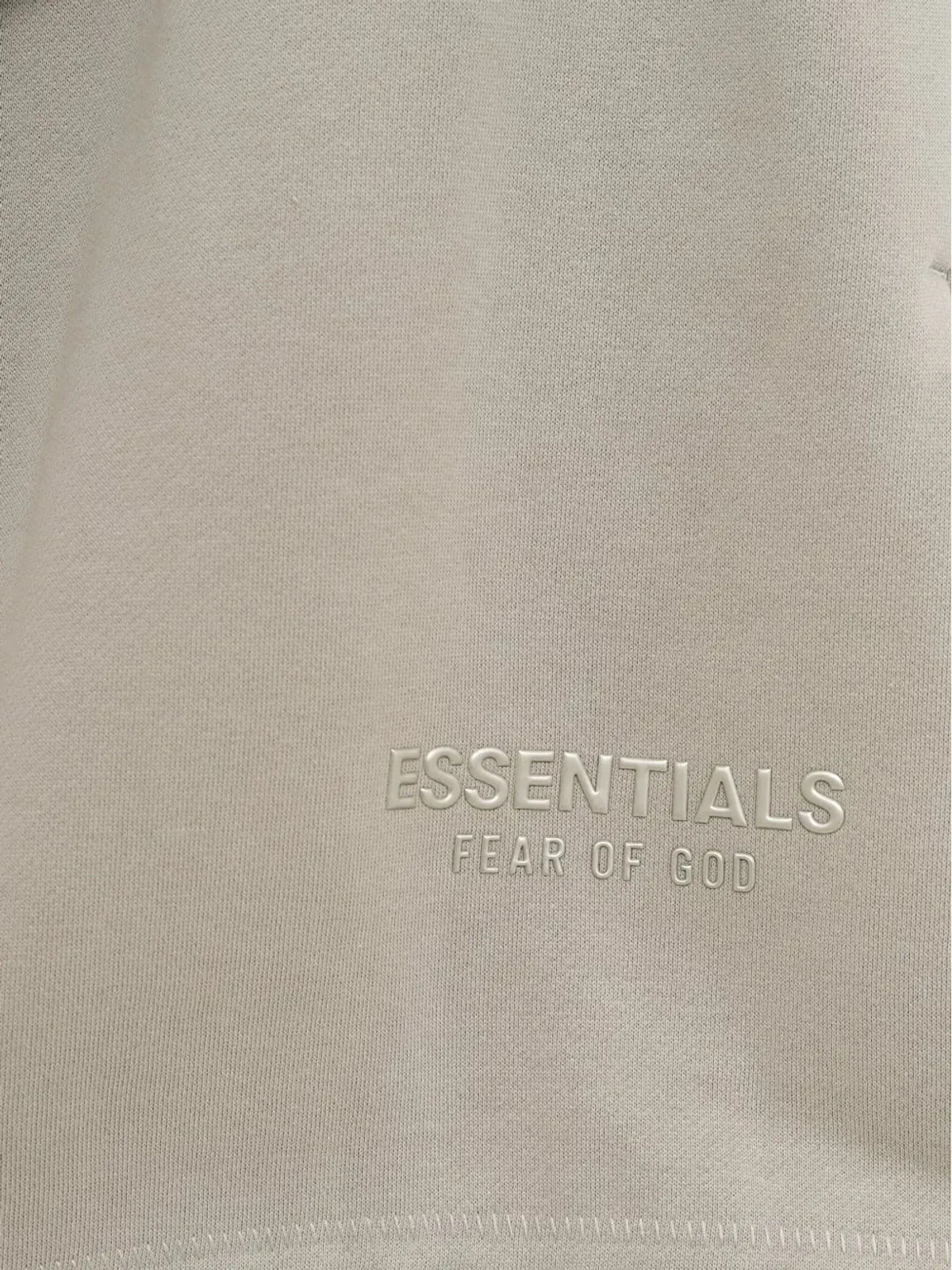 FEAR OF GOD ESSENTIALS ロゴ刺繍 エラスティックウエスト ショーツ - 画像3