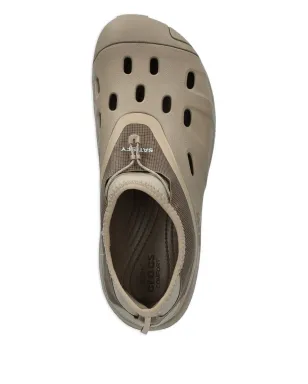 Crocs スリップオン ブラウン - サムネイル4