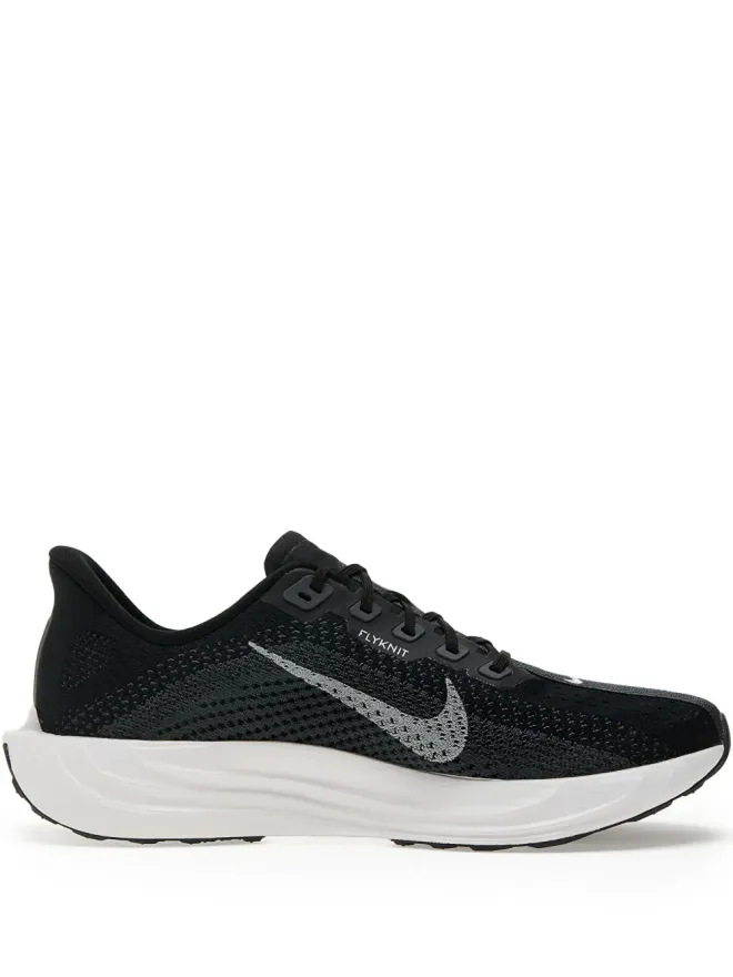 Nike Nike Pegasus Plus スニーカーの商品画像