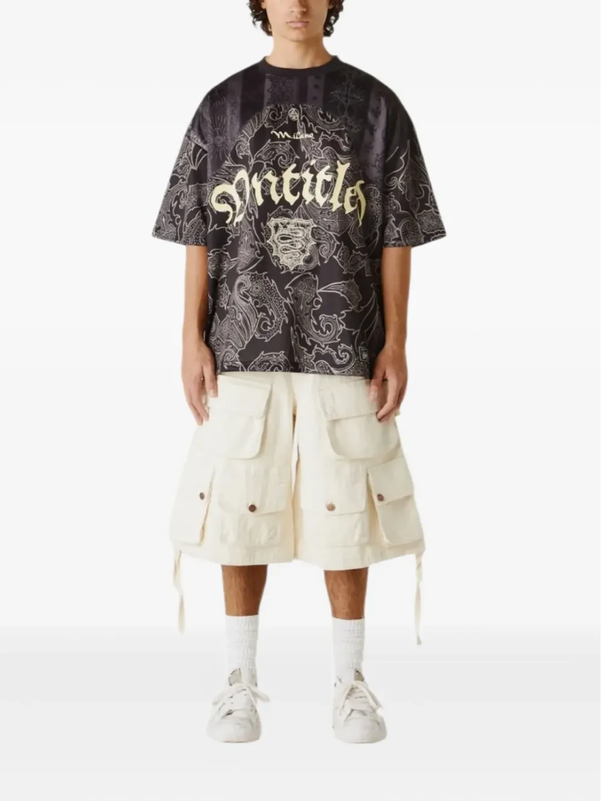 UNTITLED ARTWORKS スポーツグラフィックプリント ジャージーTシャツ ブラック - 画像2