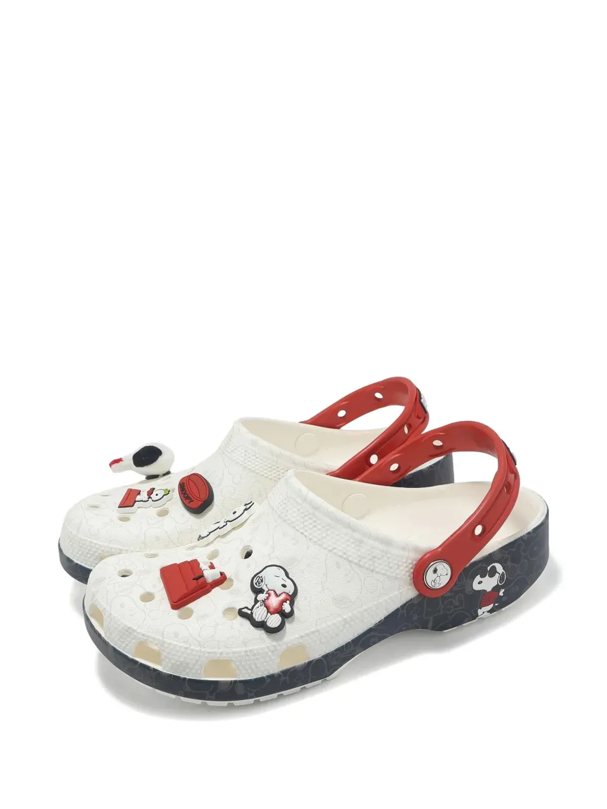 Crocs x Peanuts Snoopy クラシック クロッグス - 画像2