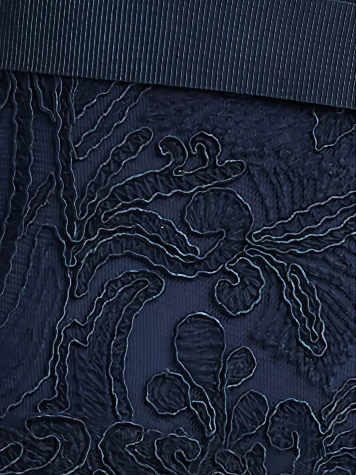 Tadashi Shoji 刺繍入りプリーツミディドレス - Blue - 画像5